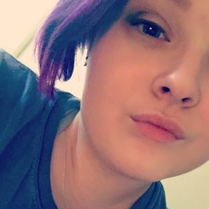 Meet your Posher, Chloe